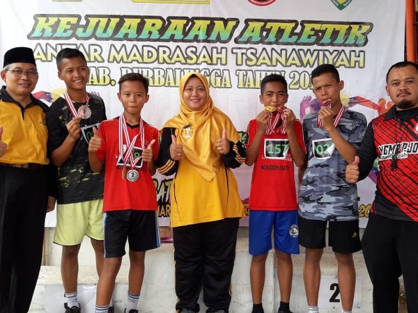 MTsN 3 Purbalingga Raih Juara Umum Kejuaraan Atletik